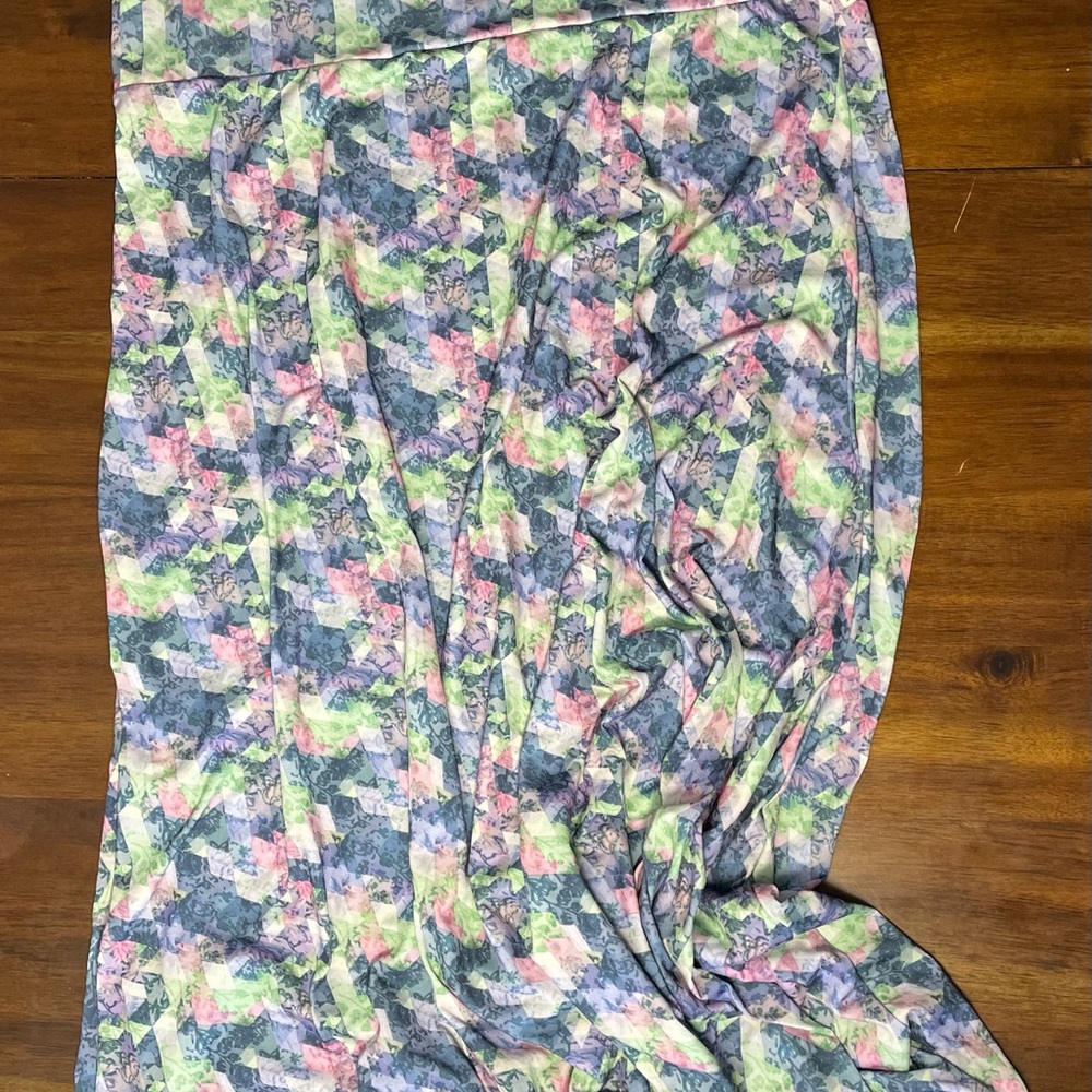 LuLaRoe 3XL Maxi NWT - Colorful Abstract Design